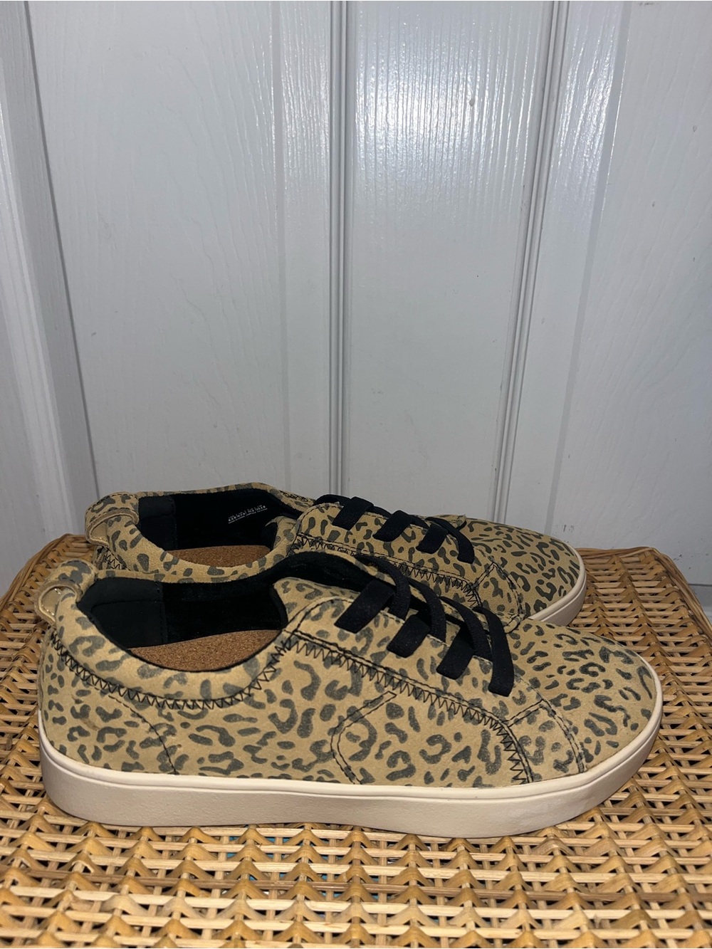 REVITALIGN Misty sneakers in Leopard